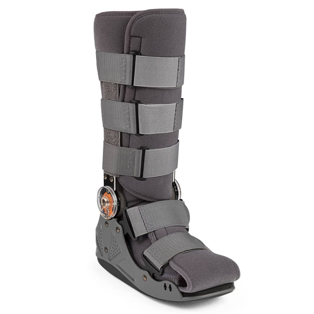 Botte de marche articulée pour fracture distale